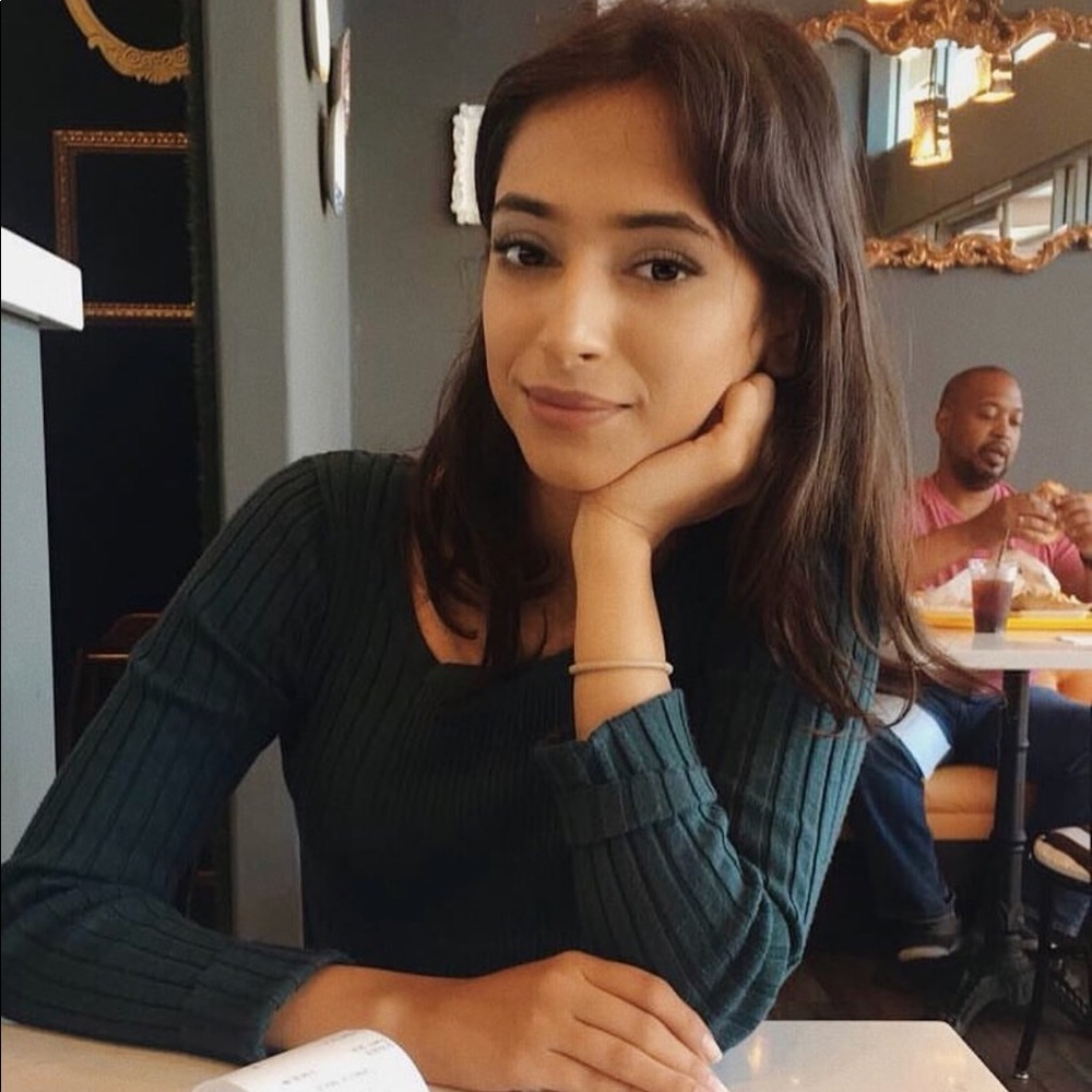 Meet your Posher, Warisha